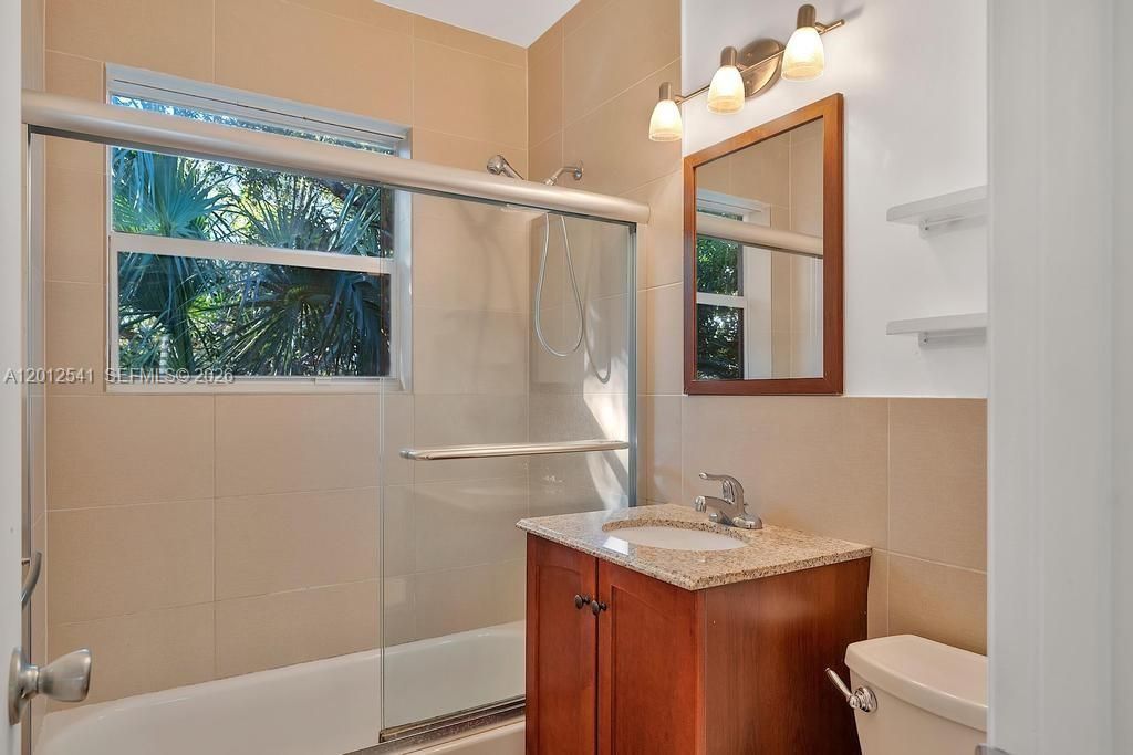 645 NE 77th St , Unit 19, Miami, FL 33138 Photo