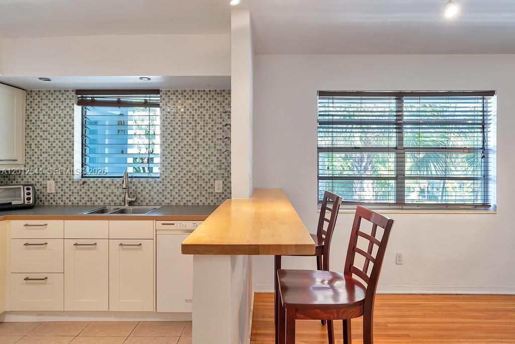 645 NE 77th St , Unit 19, Miami, FL 33138 Photo