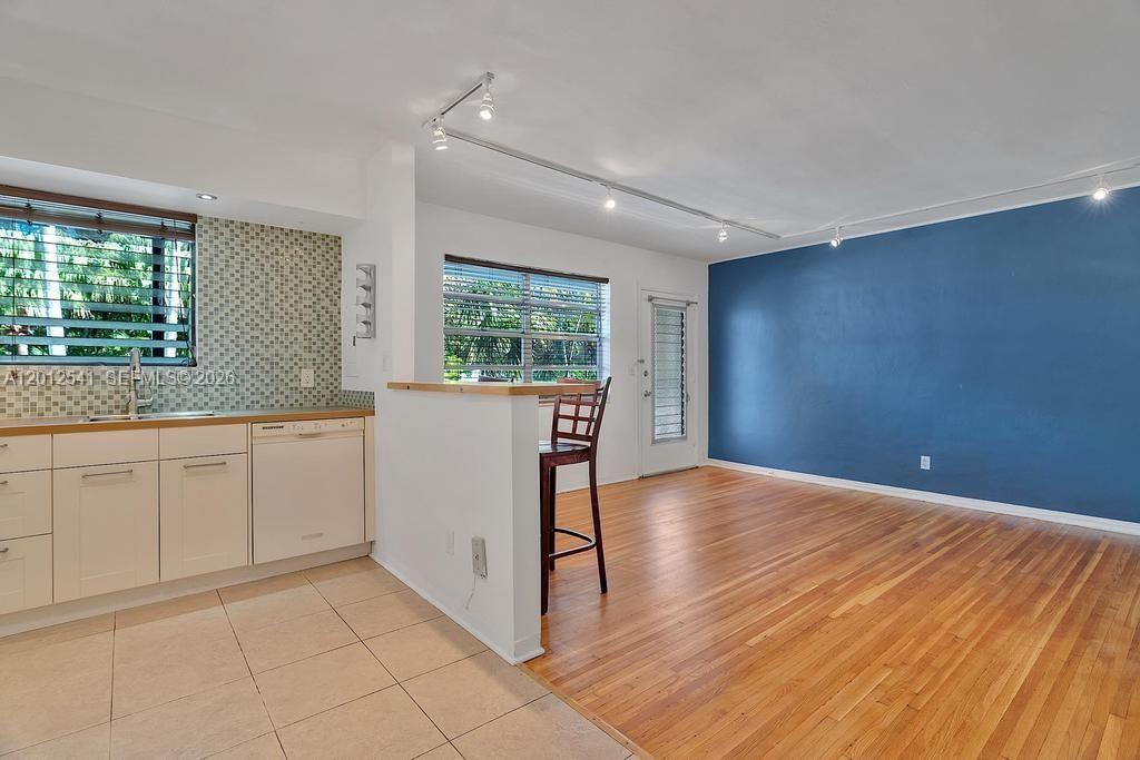 645 NE 77th St , Unit 19, Miami, FL 33138 Photo