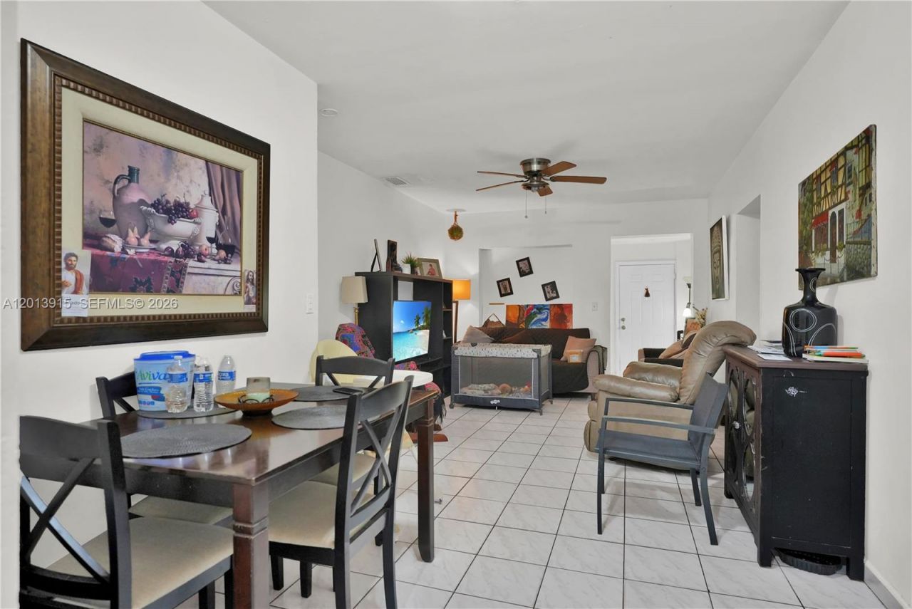 201 NW 25th Ave , Miami, FL 33125 Photo