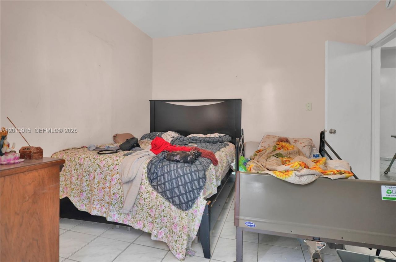 201 NW 25th Ave , Miami, FL 33125 Photo