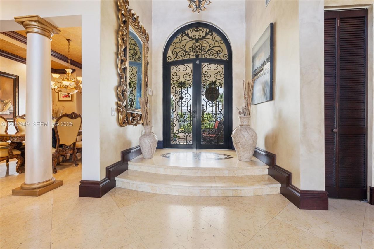 9861 NW 135th St , Hialeah Gardens, FL 33018 Photo