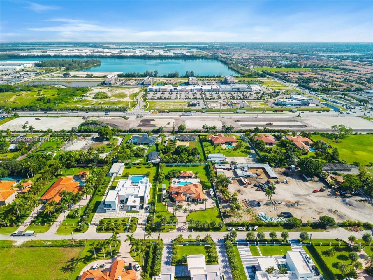9861 NW 135th St , Hialeah Gardens, FL 33018 Photo