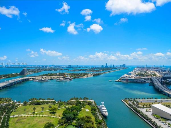 900 Biscayne Blvd, Unit 4202, Miami, FL 33132
