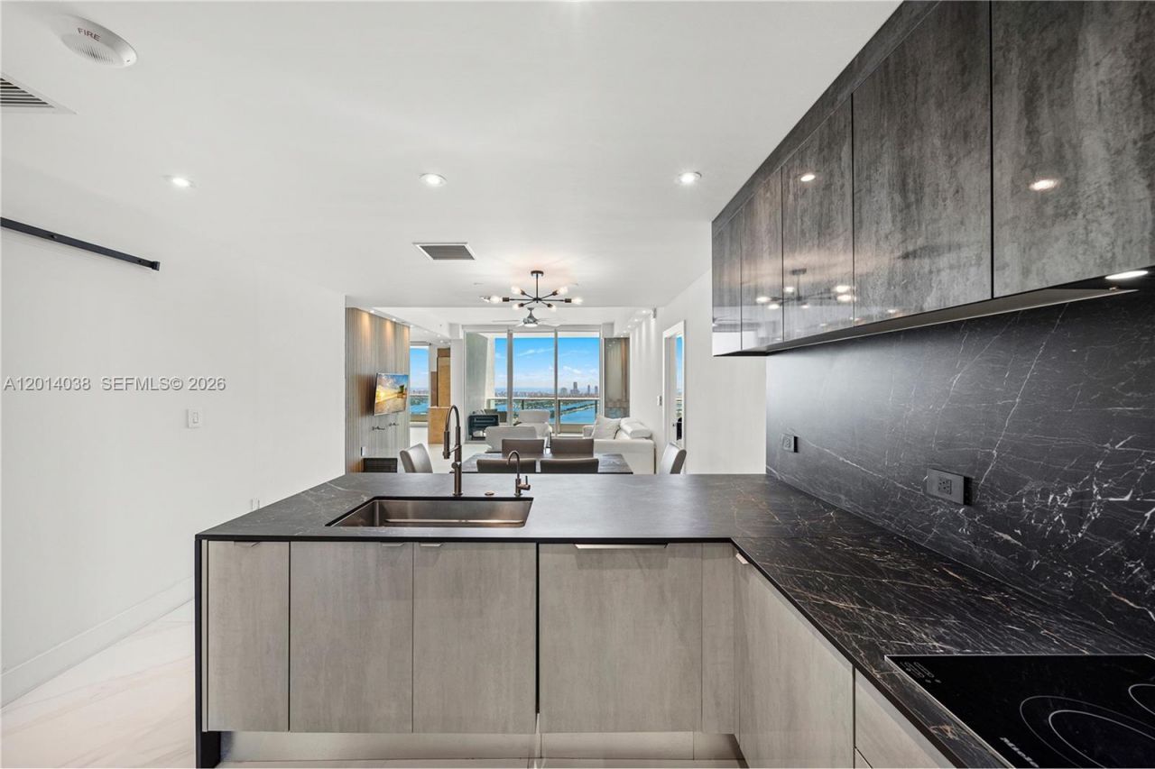 900 Biscayne Blvd, Unit 4202, Miami, FL 33132 Photo