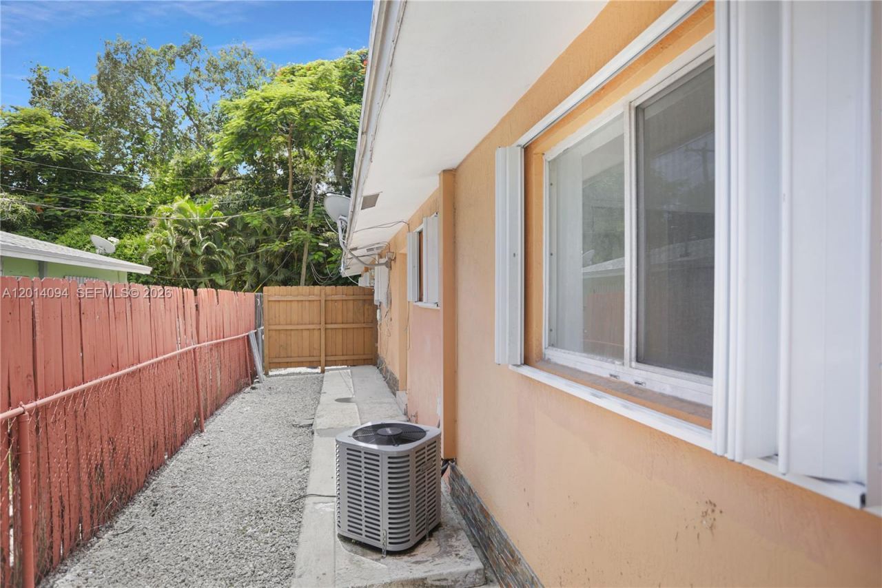 1522 SW 30th St , Unit 1, Fort Lauderdale, FL 33315 Photo