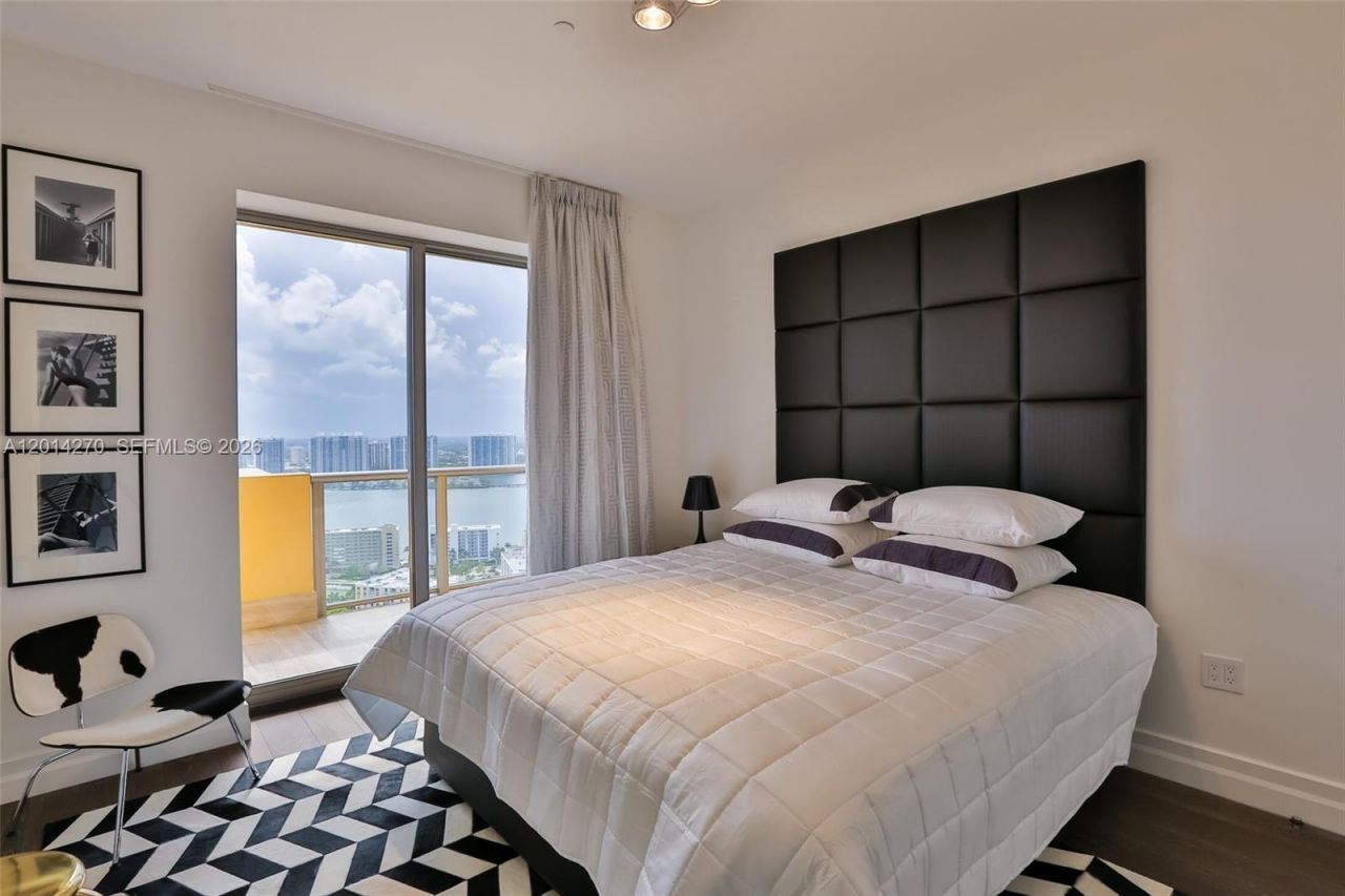 17749 Collins Ave, Unit 2801, Sunny Isles Beach, FL 33160 Photo