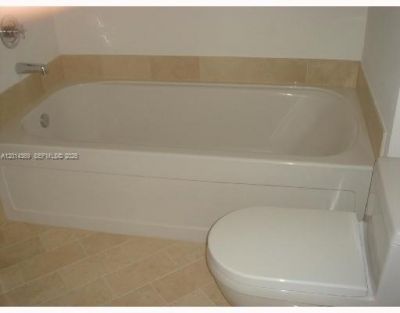 79 SW 12 St , Unit 2912, Miami, FL 33130 Photo