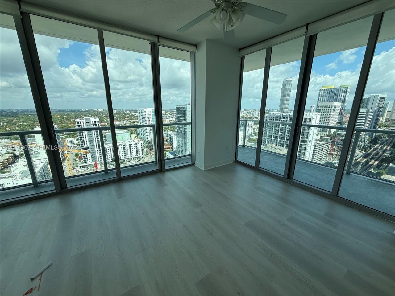 79 SW 12 St , Unit 2912, Miami, FL 33130 Photo