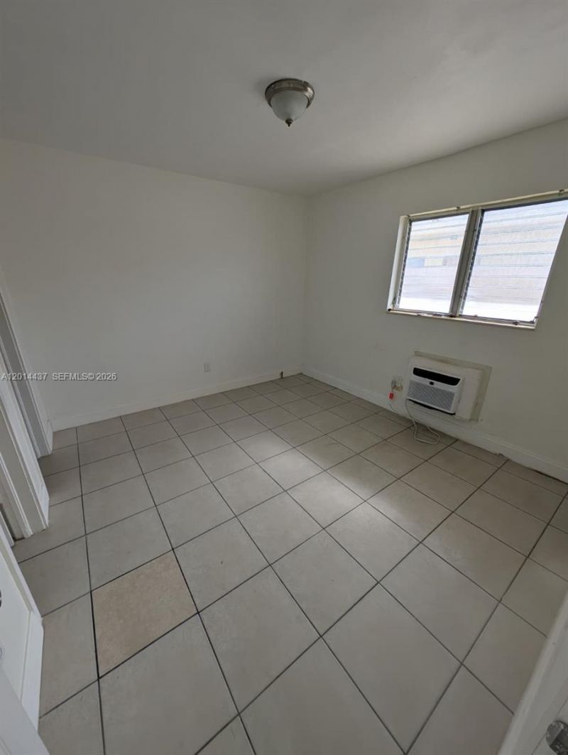1270 NE 139th St , Unit 2, North Miami, FL 33161 Photo