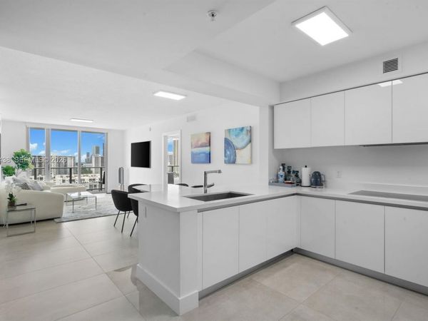 300 Sunny Isles Blvd, Unit 4-1603, Sunny Isles Beach, FL 33160