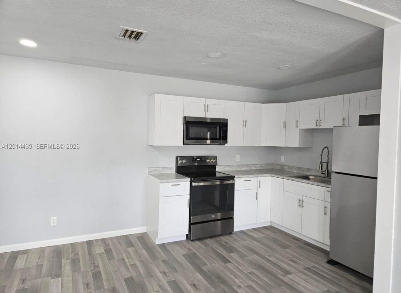 2981 NW 173rd Ter, Unit 2981, Miami Gardens, FL 33056 Photo