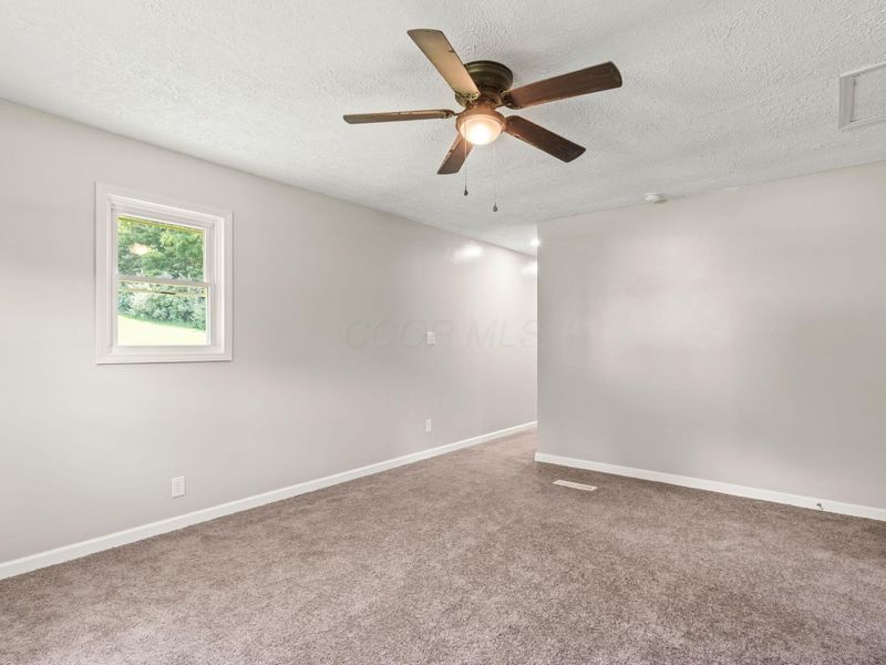9689 Stickle Road, Saint Louisville, OH 43071 Photo 36