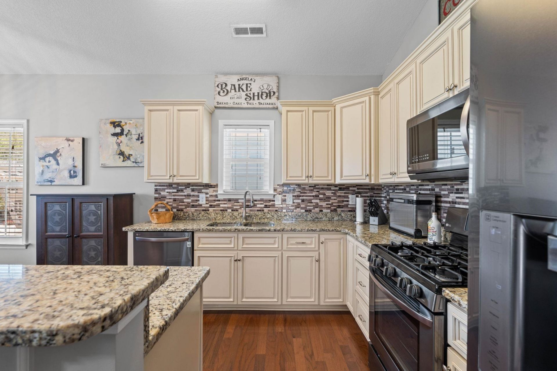 4409 Grande Harbour Blvd.  Photo 10