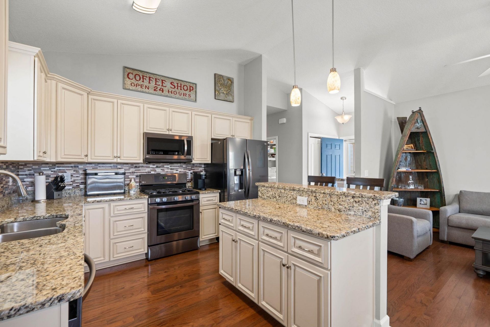 4409 Grande Harbour Blvd.  Photo 14