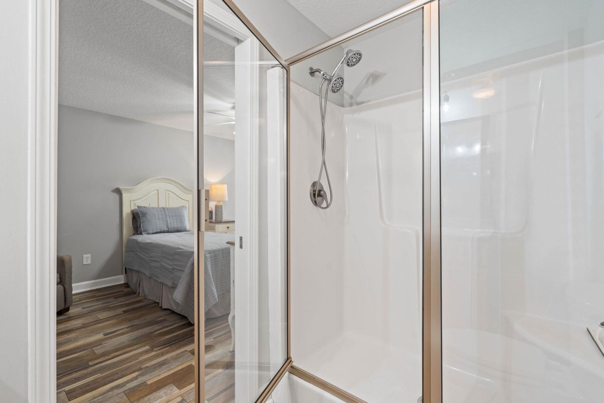 4409 Grande Harbour Blvd.  Photo 21