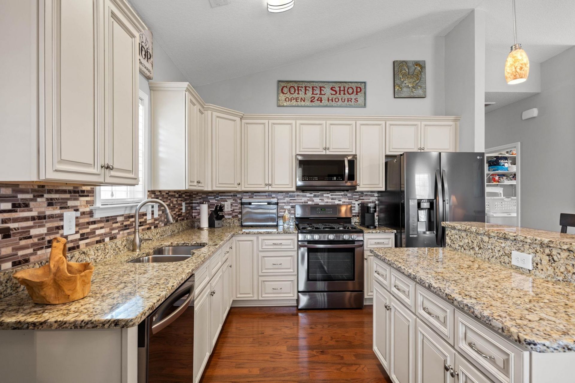 4409 Grande Harbour Blvd.  Photo 9