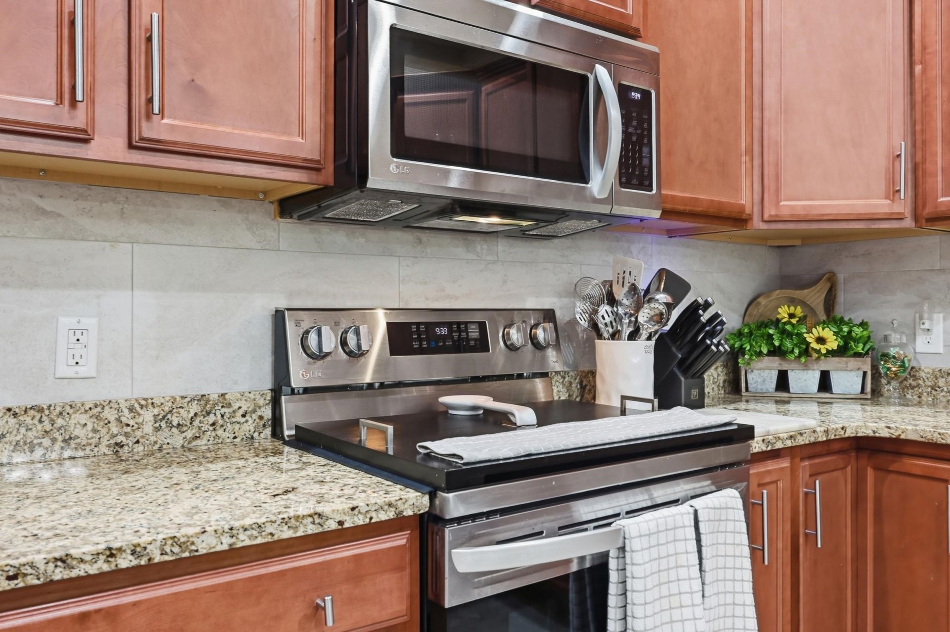 4206 Ridgewood Dr.  Photo 17