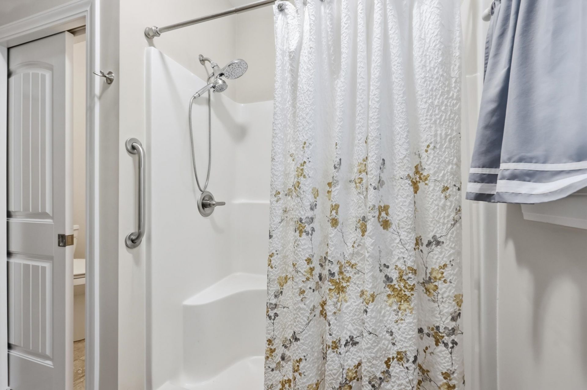 4206 Ridgewood Dr.  Photo 25