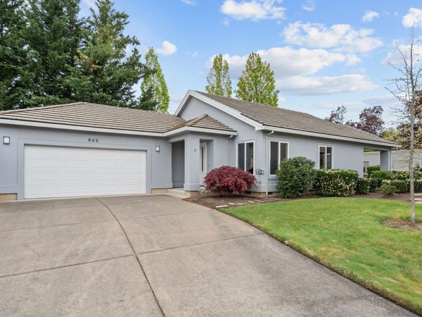 622 Fernwood Drive, Medford, OR 97504