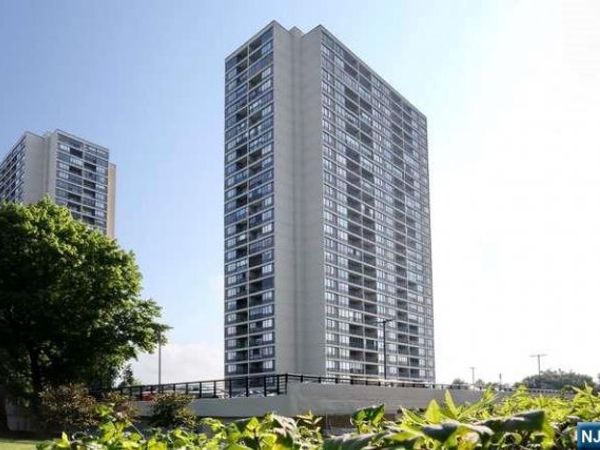 6 Horizon 2405, Unit 2405, FORT LEE, NJ 07024