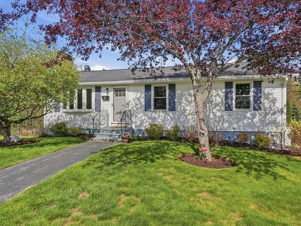 124 Wedgewood Road, Worcester, MA 01602