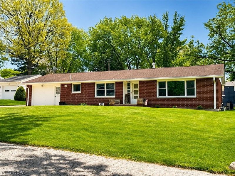337 Bell Avenue, Columbiana, OH 44408 Photo 1