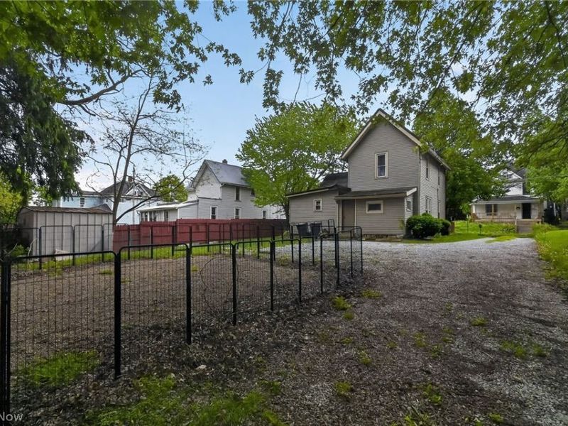 402 Vine Street, Ashland, OH 44805 Photo 5