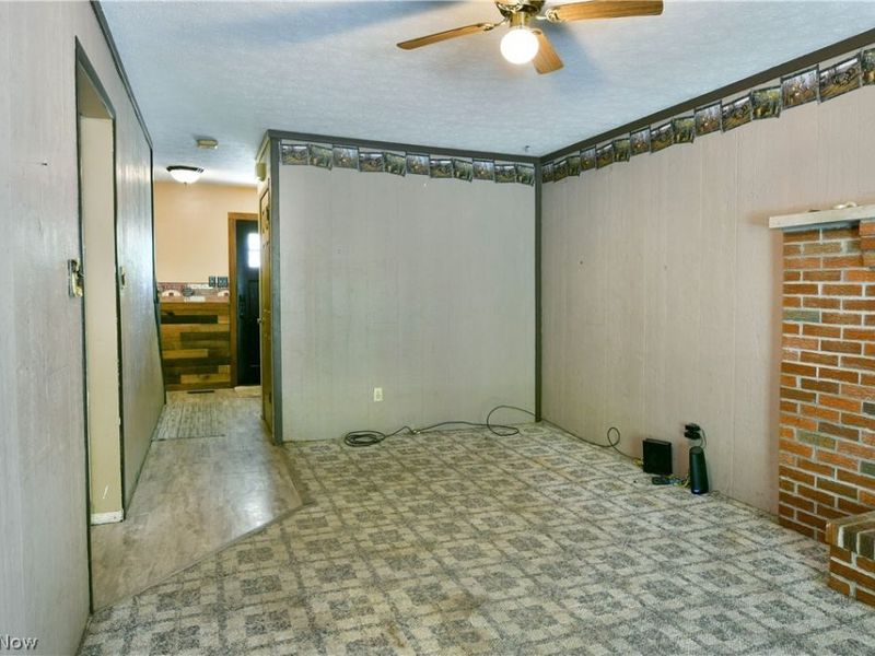 34 Hickory Trace Drive, Girard, OH 44420 Photo 24