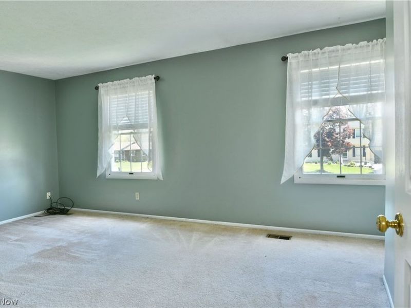34 Hickory Trace Drive, Girard, OH 44420 Photo 40