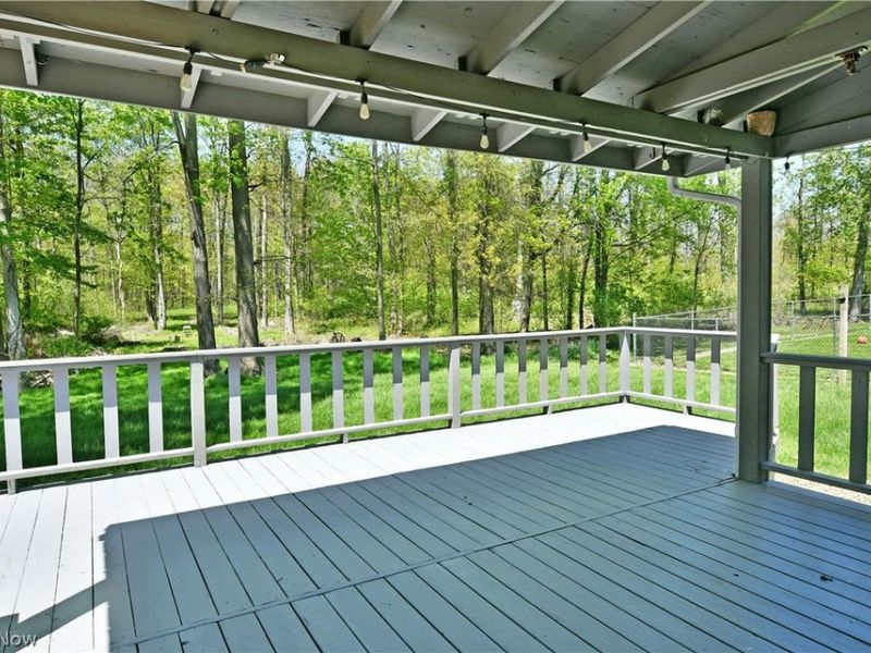 34 Hickory Trace Drive, Girard, OH 44420 Photo 9