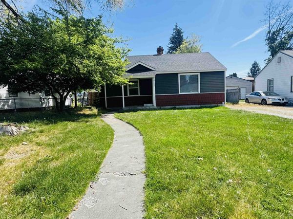 10102 N Whittier St, Spokane, WA 99218