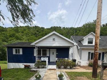 102 Cardinal Drive, Ivel, KY 41642