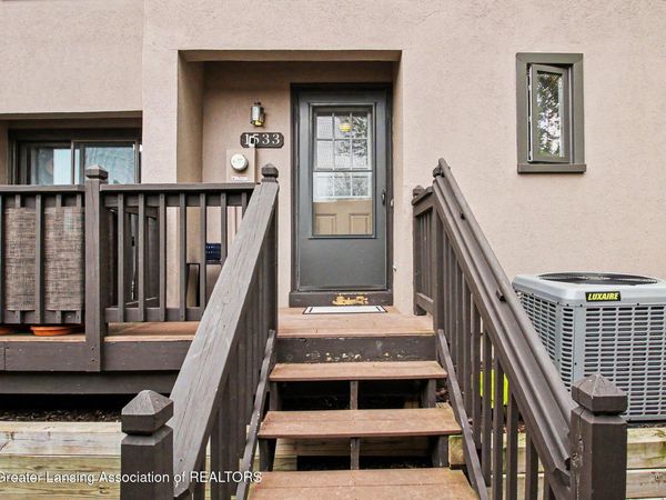 1533 N Hagadorn Road, East Lansing, MI 48823