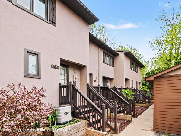 1533 N Hagadorn Road, East Lansing, MI 48823