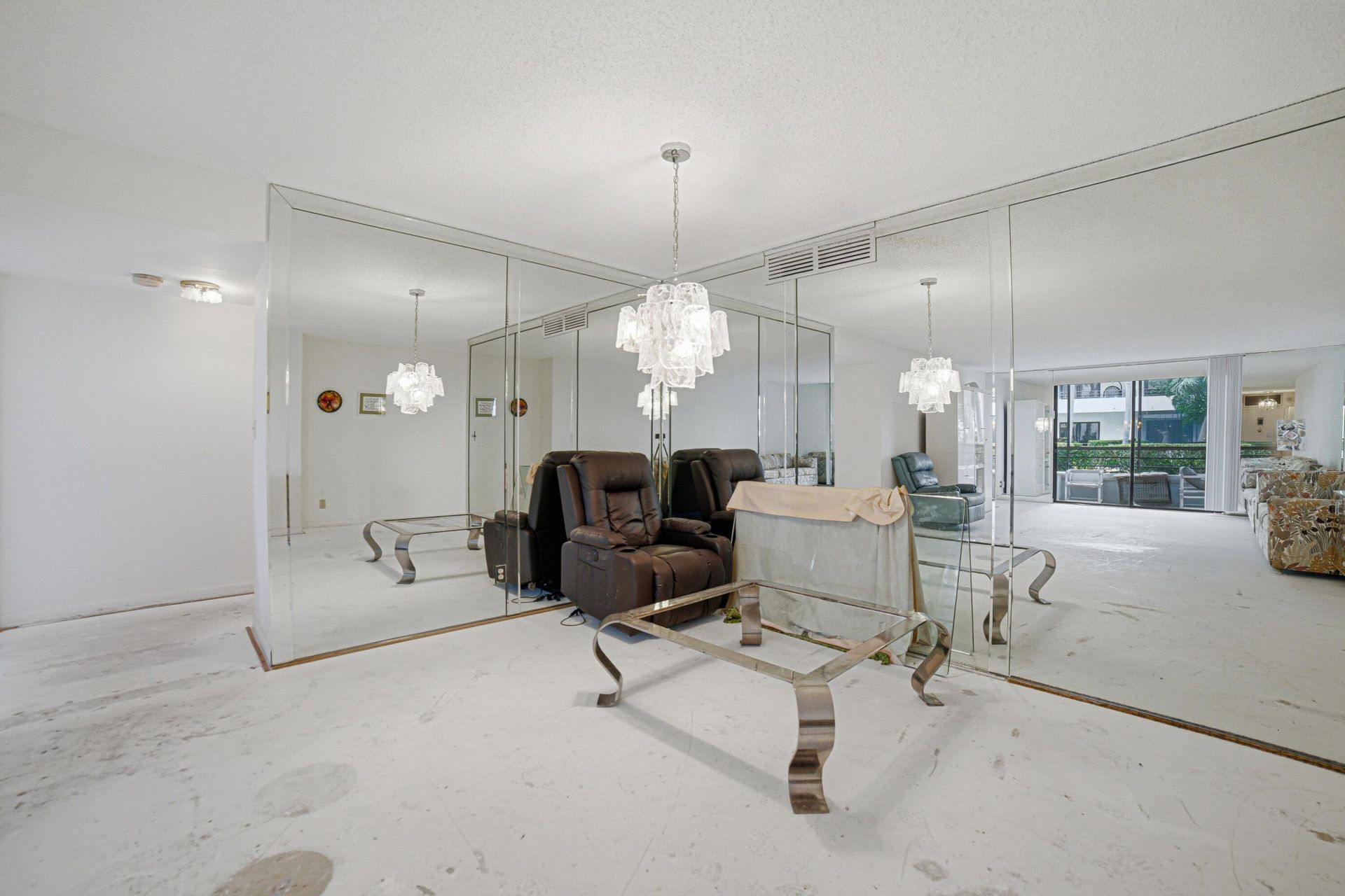 600 Three Islands Boulevard, Unit 121, Hallandale Beach, FL 33009 Photo