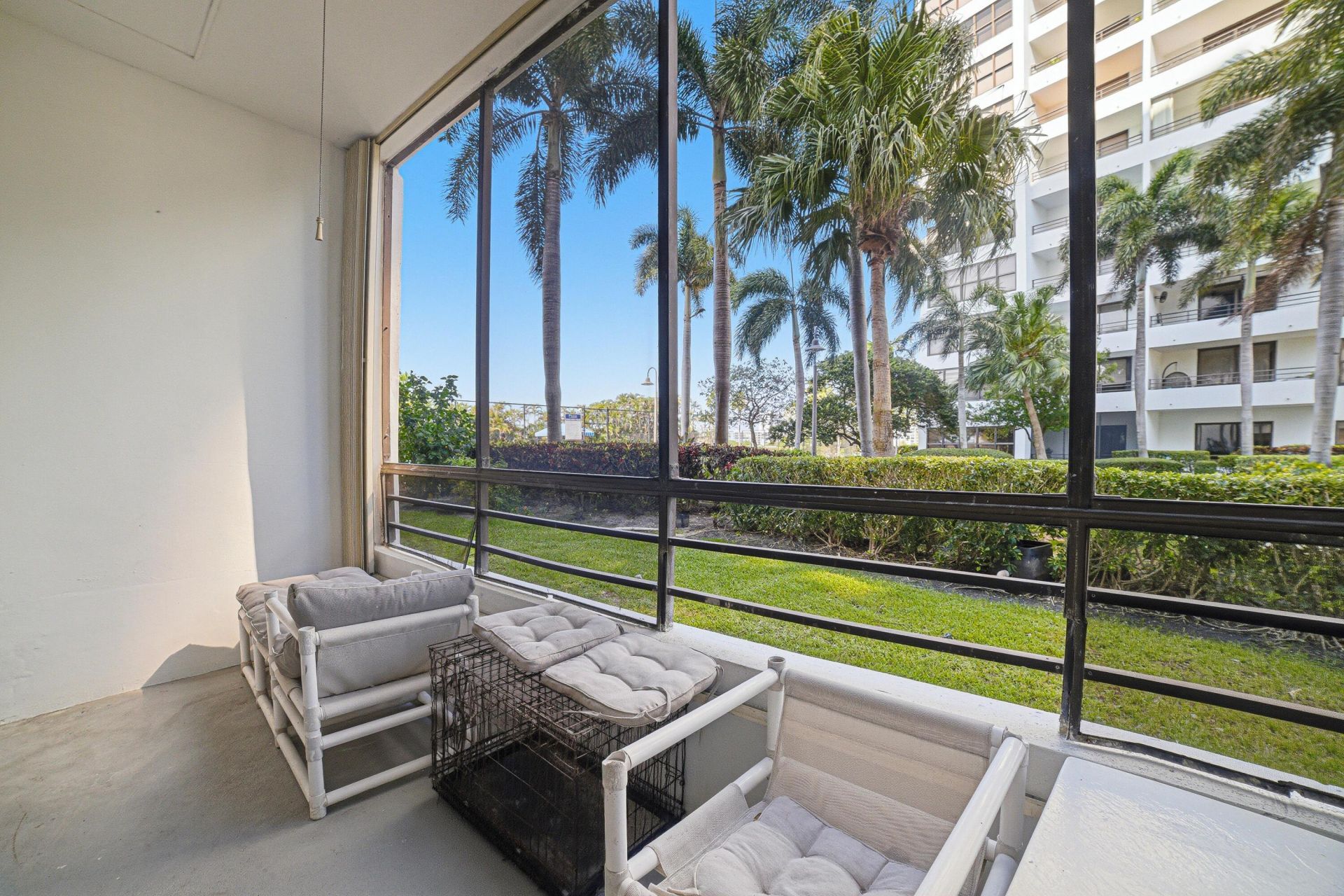 600 Three Islands Boulevard, Unit 121, Hallandale Beach, FL 33009 Photo