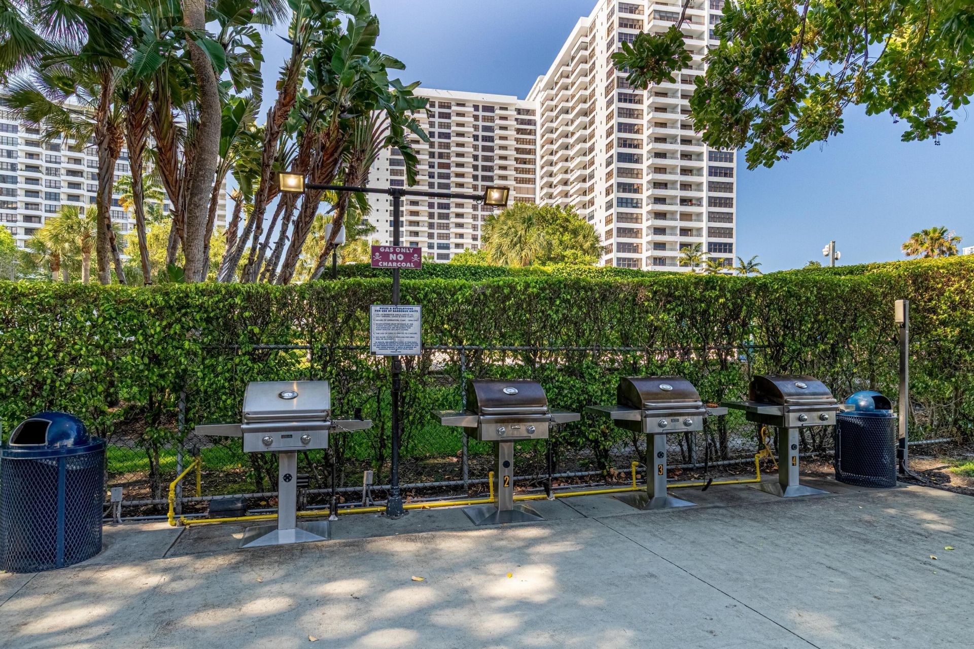 600 Three Islands Boulevard, Unit 121, Hallandale Beach, FL 33009 Photo
