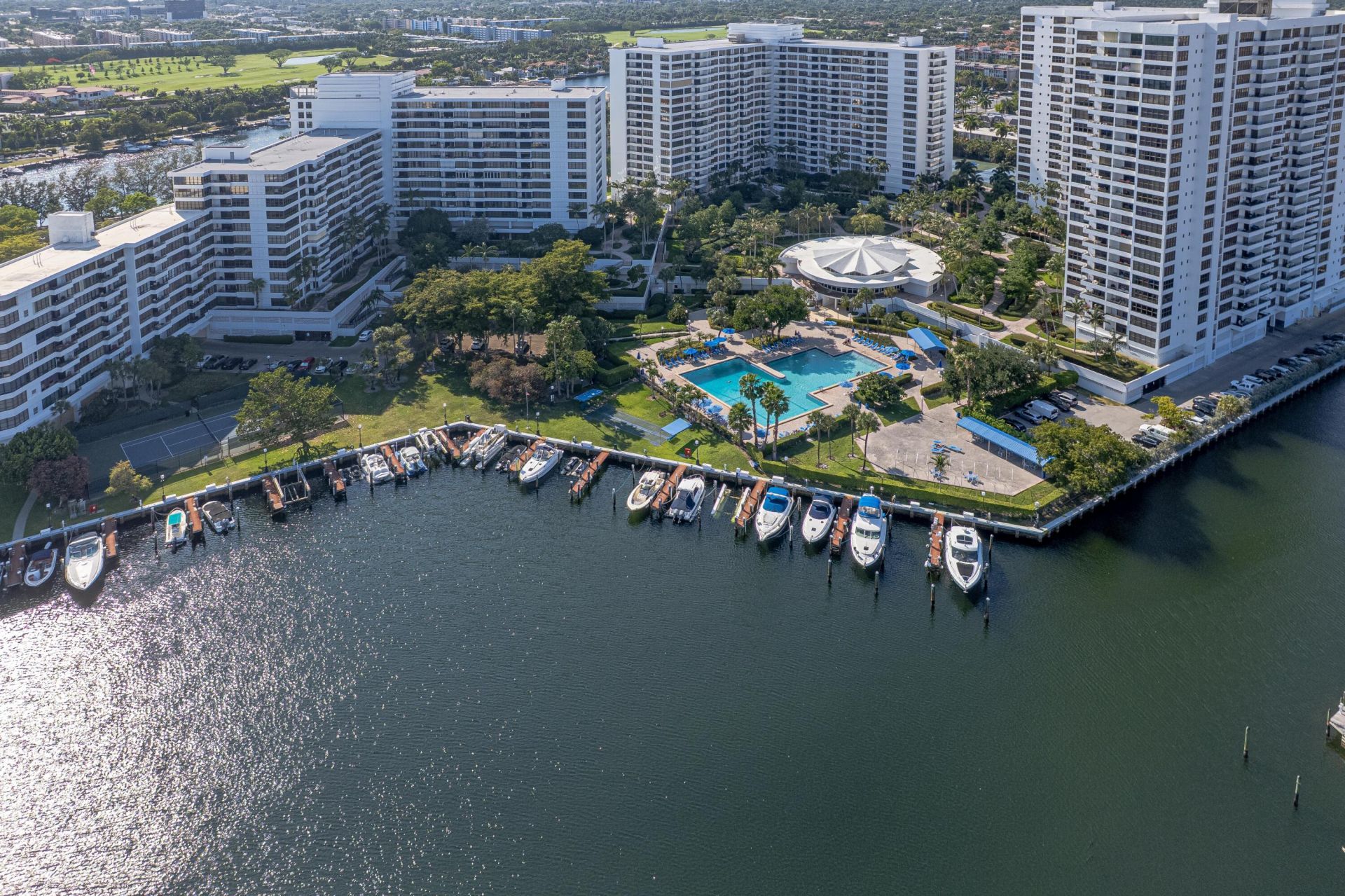 600 Three Islands Boulevard, Unit 121, Hallandale Beach, FL 33009 Photo
