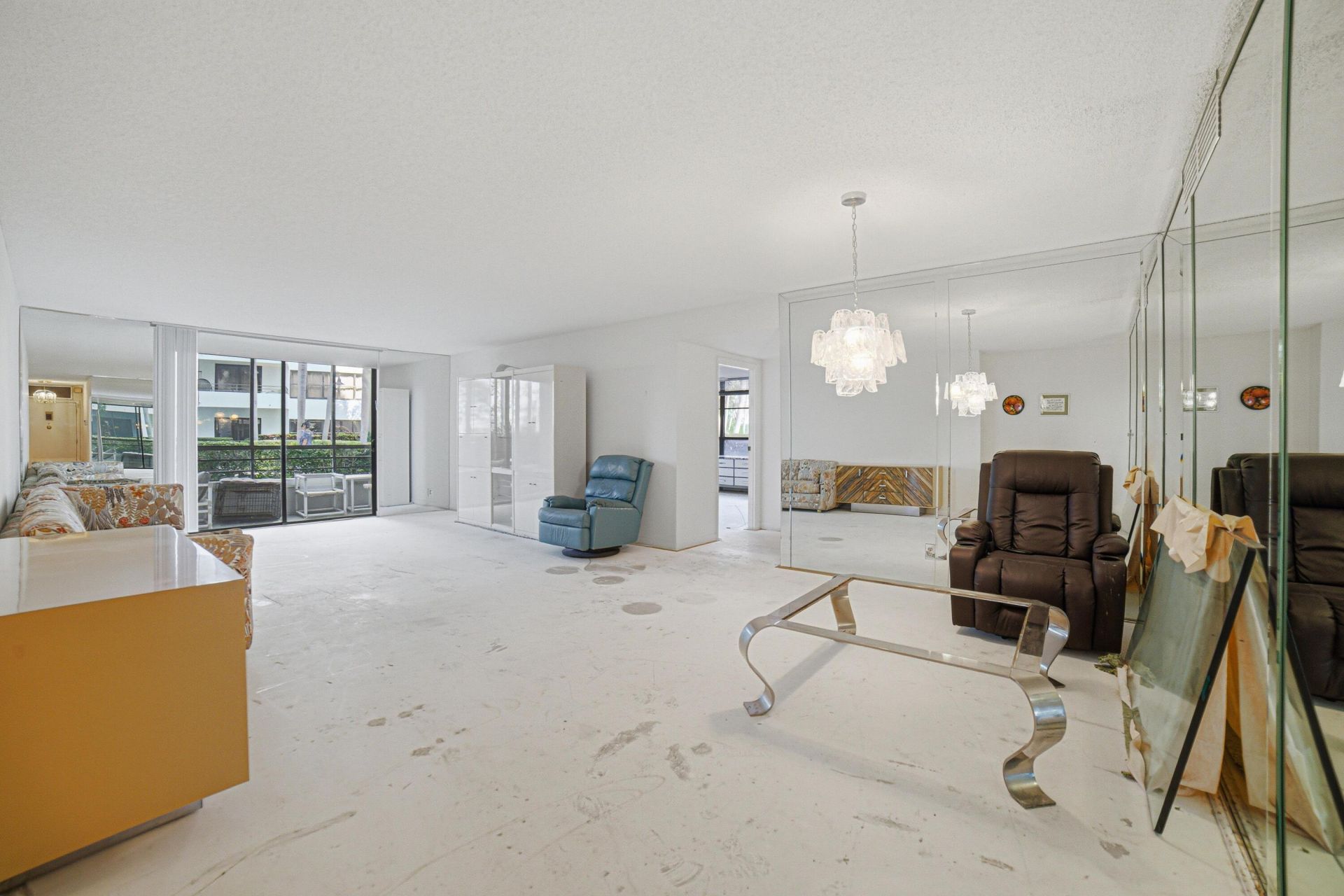 600 Three Islands Boulevard, Unit 121, Hallandale Beach, FL 33009 Photo