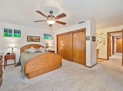 7671 Greenhaven Dr, Sacramento, CA 95831 Photo