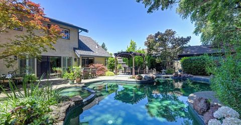 7671 Greenhaven Dr, Sacramento, CA 95831 Photo