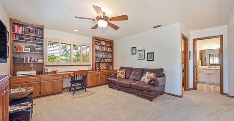 7671 Greenhaven Dr, Sacramento, CA 95831 Photo