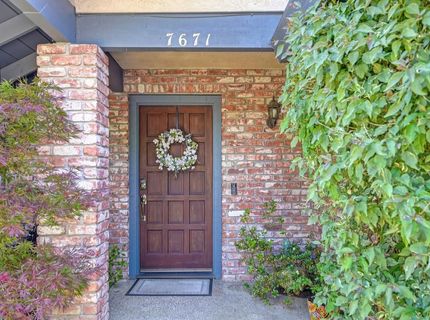 7671 Greenhaven Dr, Sacramento, CA 95831 Photo