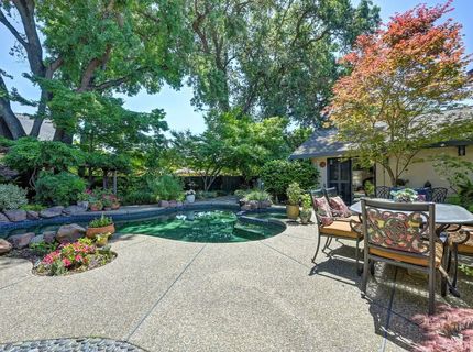 7671 Greenhaven Dr, Sacramento, CA 95831 Photo