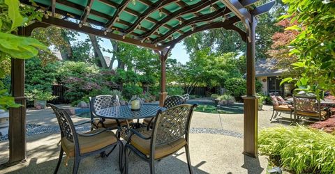 7671 Greenhaven Dr, Sacramento, CA 95831 Photo