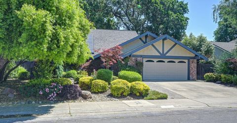 7671 Greenhaven Dr, Sacramento, CA 95831 Photo