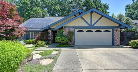 7671 Greenhaven Dr, Sacramento, CA 95831 Photo