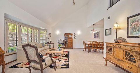7671 Greenhaven Dr, Sacramento, CA 95831 Photo