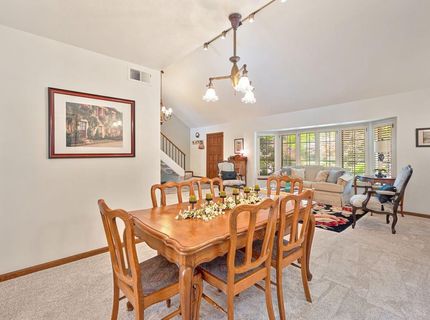 7671 Greenhaven Dr, Sacramento, CA 95831 Photo